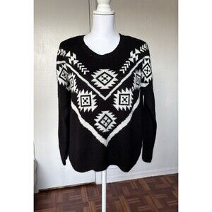 Forever 21 Women’s Black & White Relaxed Fit Aztec Print Knit Sweater Size Small